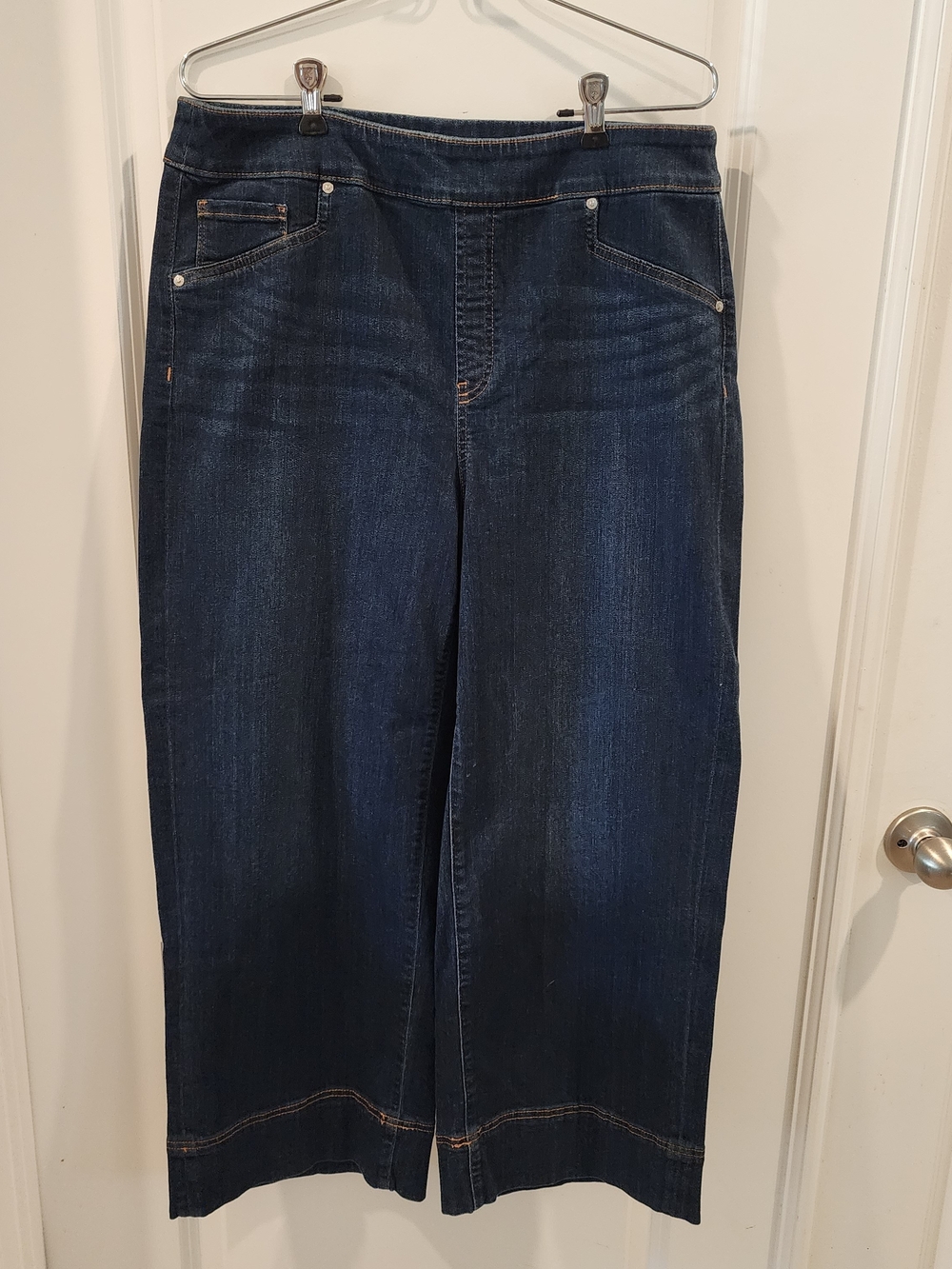 Chicos Wide Leg Dark Wash Crop Jeans Chicos Size 2 / US Size 12